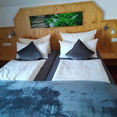 Hotel Wilder Mann Feuchtwangen Bagian luar foto