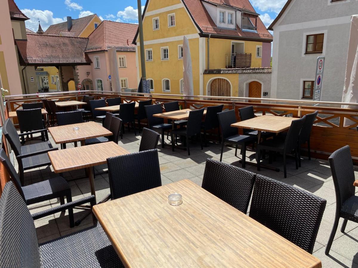Hotel Wilder Mann Feuchtwangen Bagian luar foto